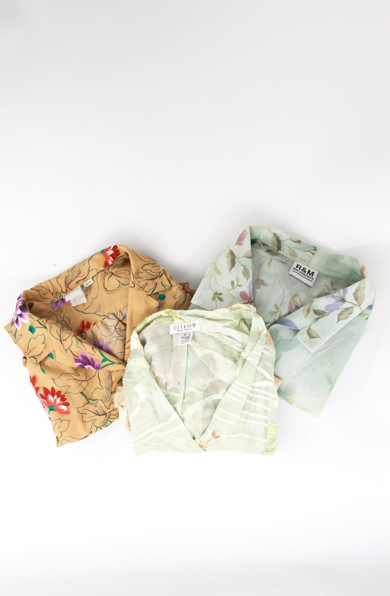 Vintage Women's Floral Blouse Mix of 20 - LA Vintage Wholesale