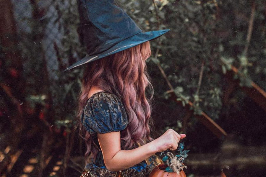 Famous Outfits from Iconic Vintage Movies